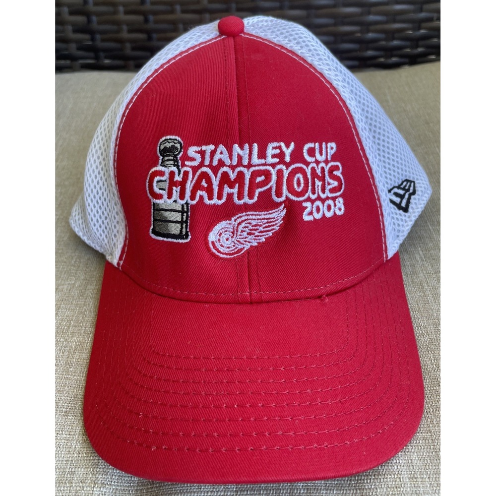 Stanley Cup Champions 2008 Detroit Red Wings NHL Stretchy Mesh Hat New Era M/L